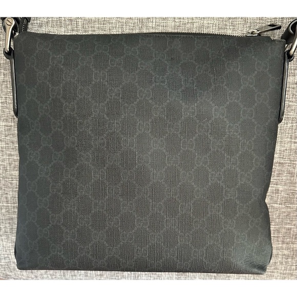UNISEX 💯Authentic Gucci Supreme Coated Canvas Gg Messenger Crossbody Bag - Picture 4 of 16